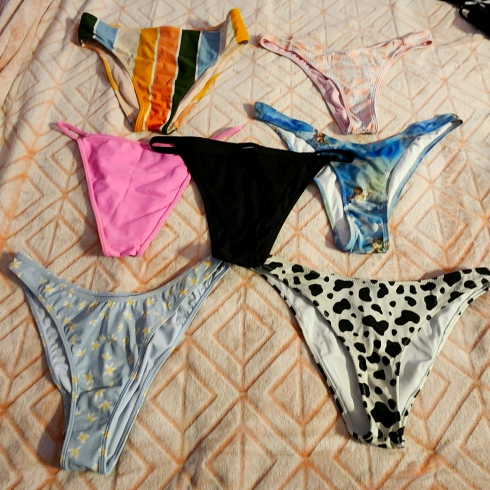 Bikini bottoms